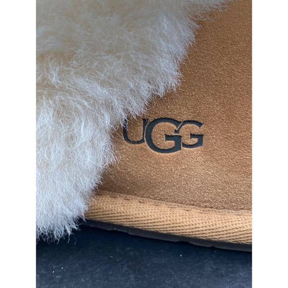 UGG 1106872 Scuffette II (women) Size 8 - Picture 9 of 10